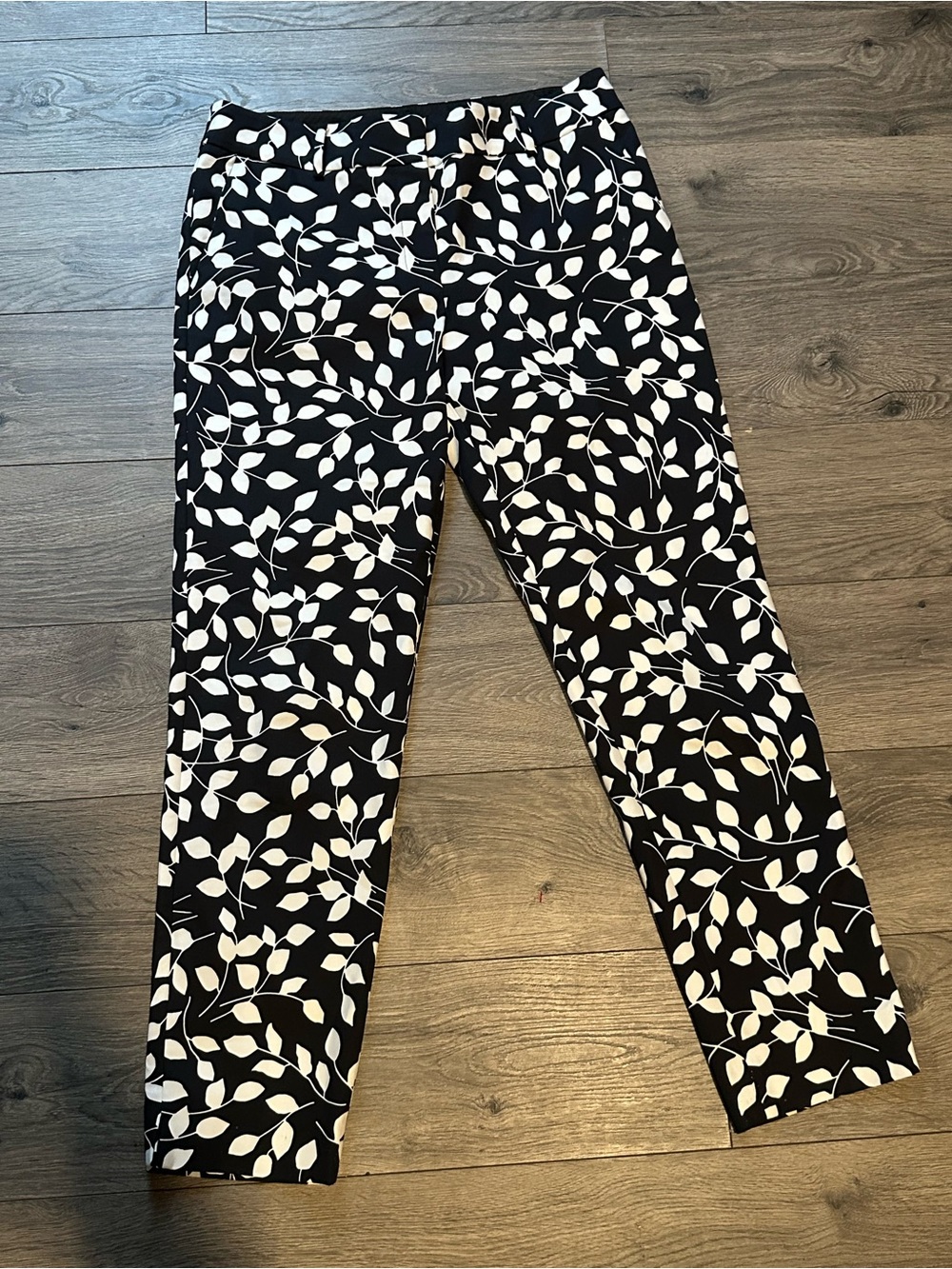 Talbots Black and White Printed Waistband Pants
